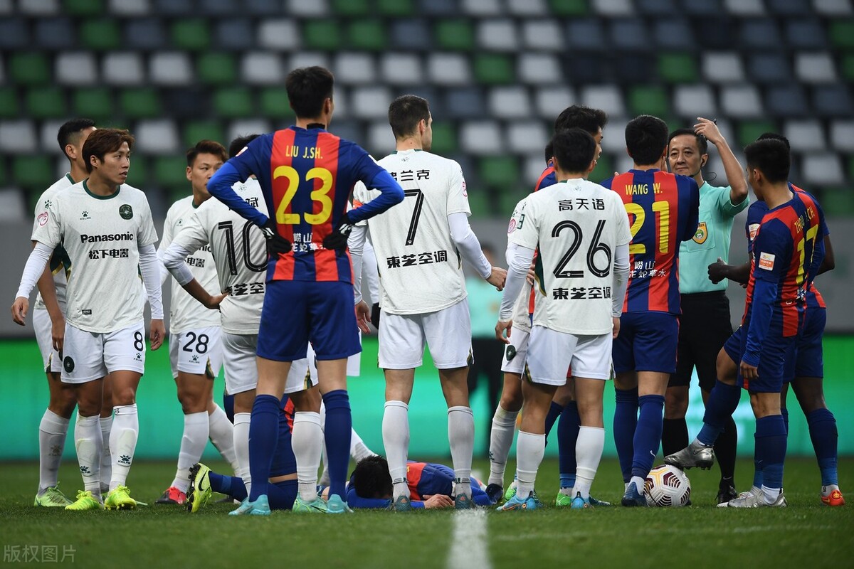 关于都灵客场大败，保级形势雪上加霜的信息