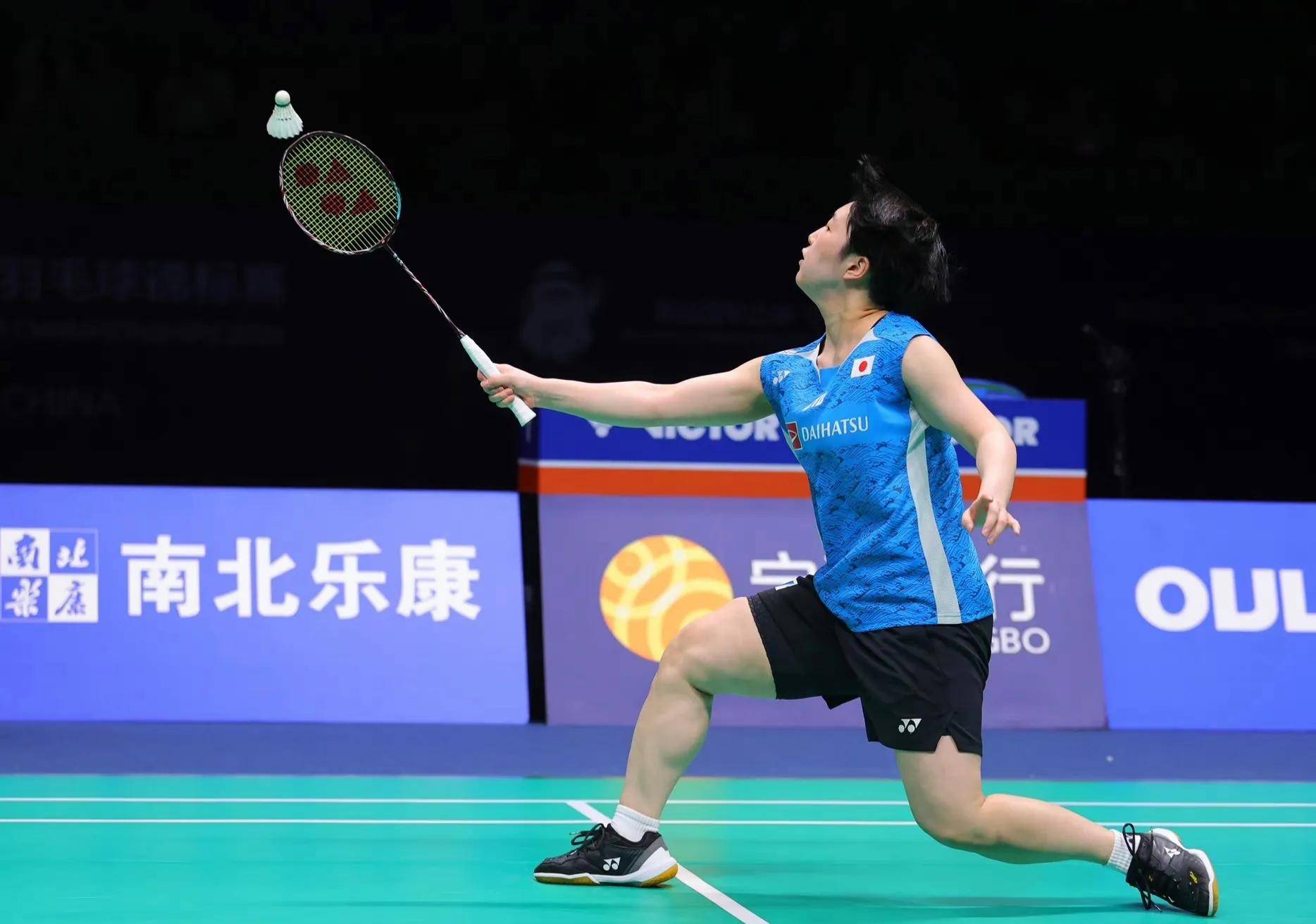 包含亚洲羽毛球锦标赛半决赛，中国选手晋级决赛的词条