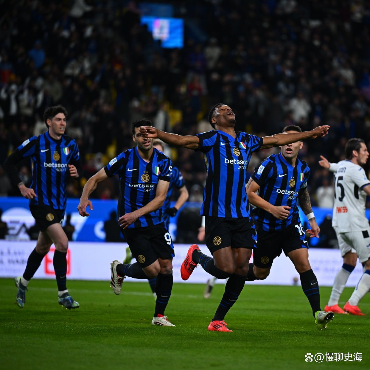 关于轰动一时！球队战胜对手，挺进关键赛事决赛的信息