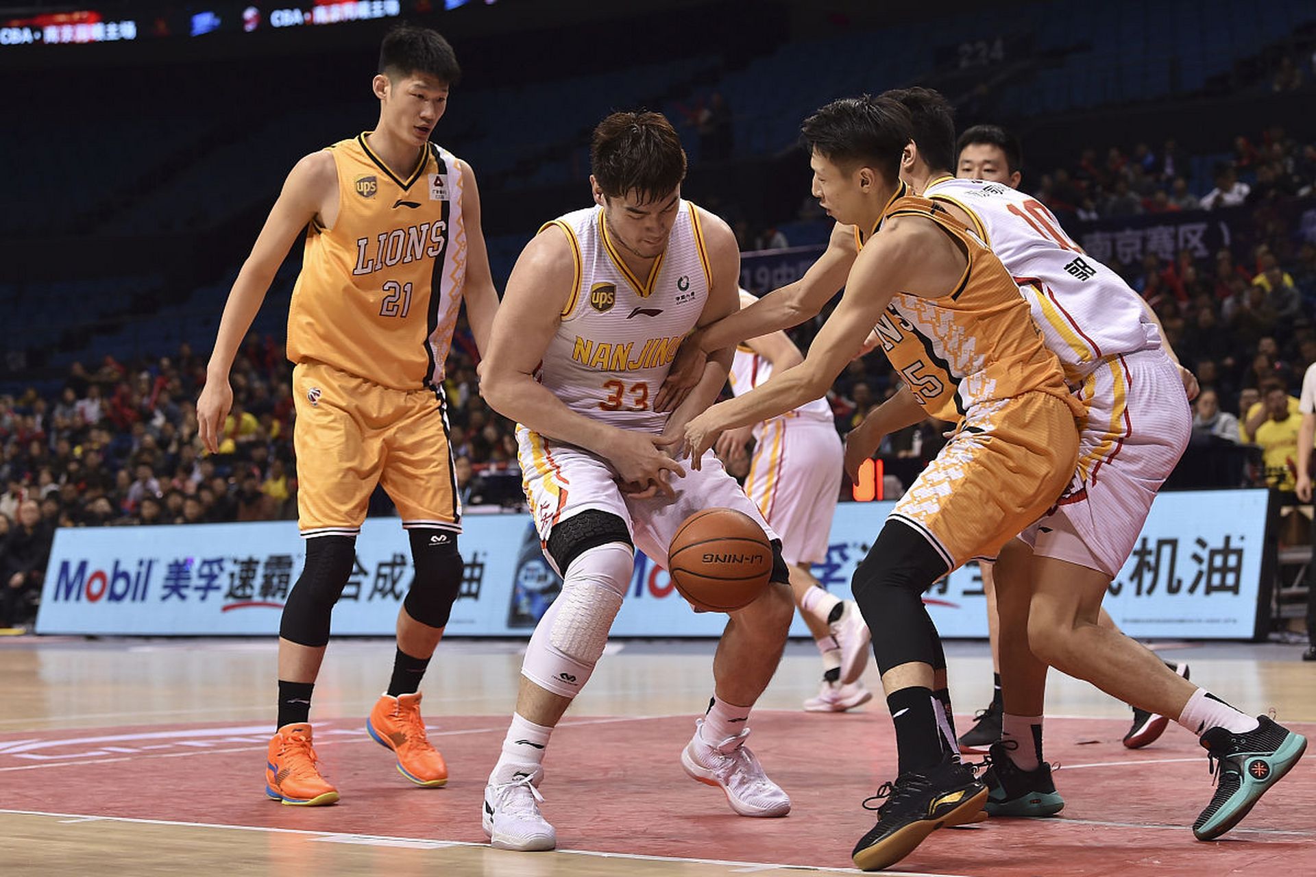 福建男篮遭遇连败，球队队形令人忧虑